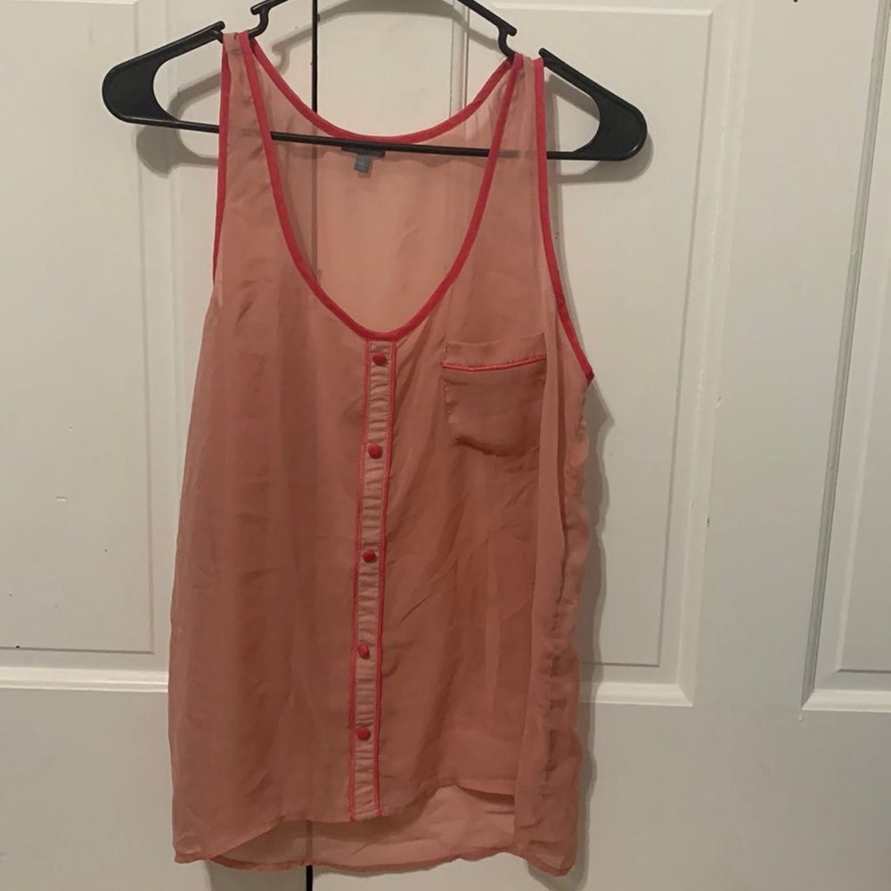 Pink tank shirt